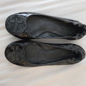 Black Tory Burch ballet flats